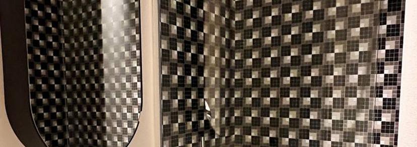 Современная ванная комната с арт-мозаикой Bisazza